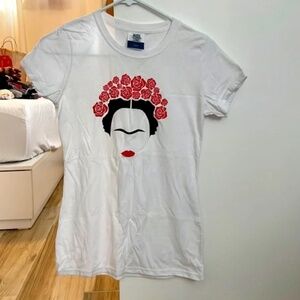 Frida Khalo Fitted T-Shirt (Size S)